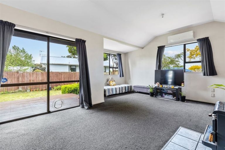 Photo of property in 64 Brookside Road, Rolleston, 7614