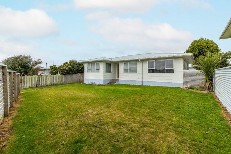 Photo of property in 3 Veronica Place, Bell Block, New Plymouth, 4312