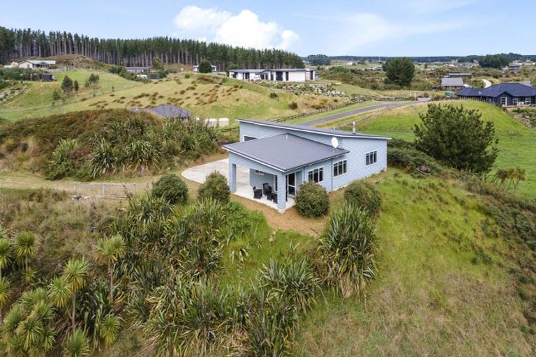 Photo of property in 5 Te Ariki Drive, Waitarere, Levin, 5510