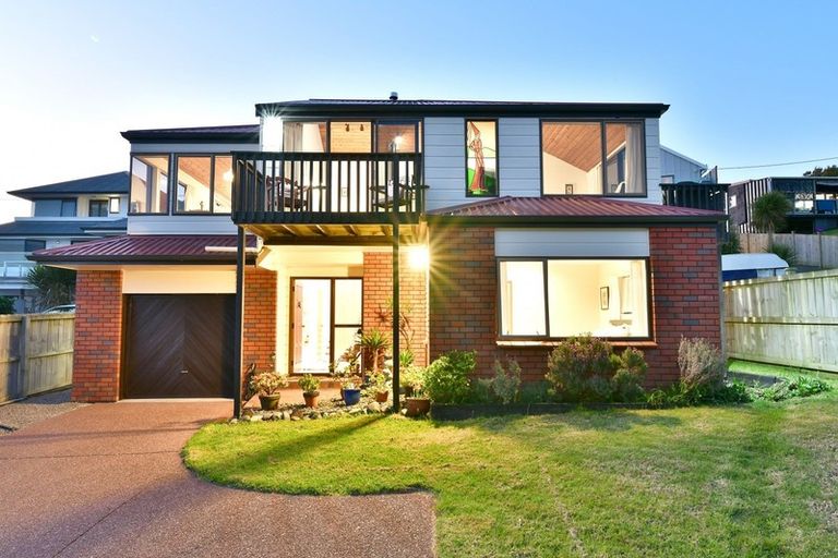 Photo of property in 56a Swann Beach Road, Stanmore Bay, Whangaparaoa, 0932