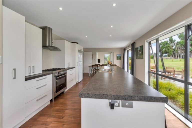 Photo of property in 72 Davis Road, Cust, Rangiora, 7471
