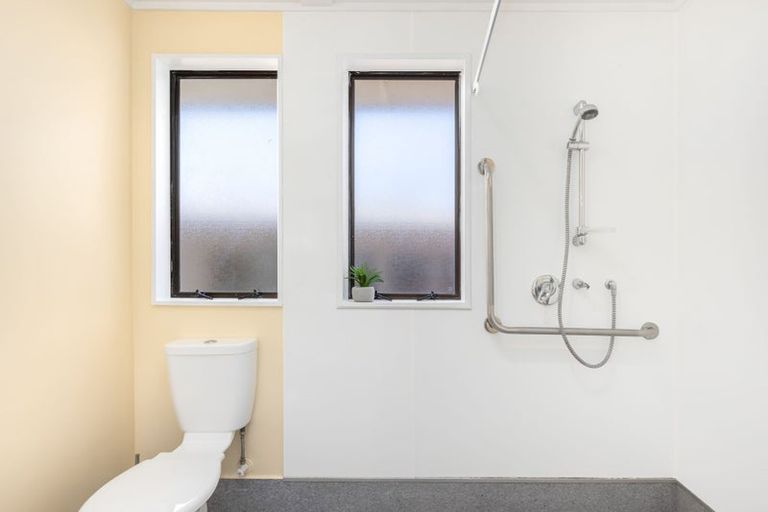 Photo of property in 20 Linwood Drive, Paraparaumu, 5032