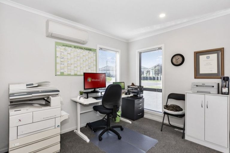 Photo of property in 20 Miranda Place, Flagstaff, Hamilton, 3210