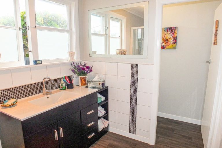 Photo of property in 15 Andrews Street, Foxton Beach, Foxton, 4815