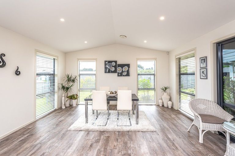 Photo of property in 45 Golf Vue Place, Castlecliff, Whanganui, 4501