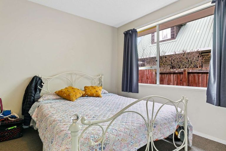 Photo of property in 1/3 Binstead Place, Avondale, Christchurch, 8061