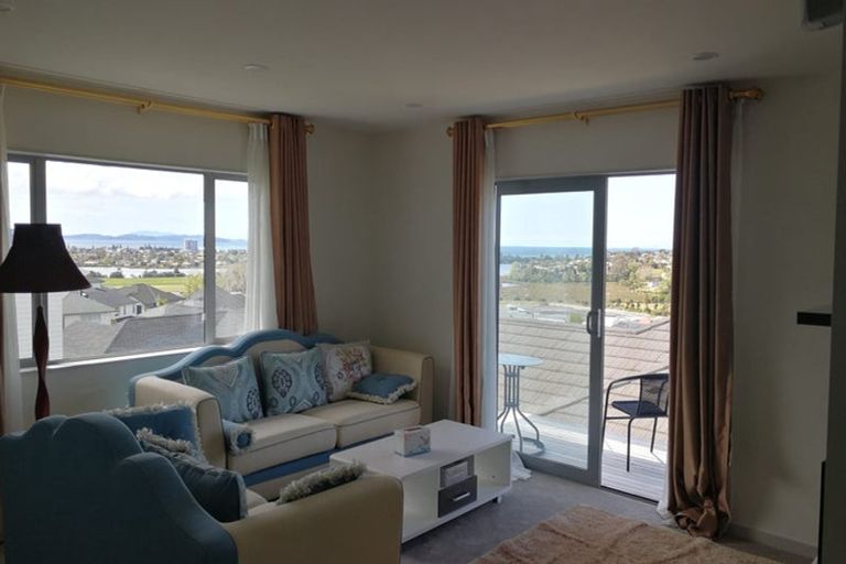 Photo of property in 18 Carpenter Lane, Silverdale, 0932