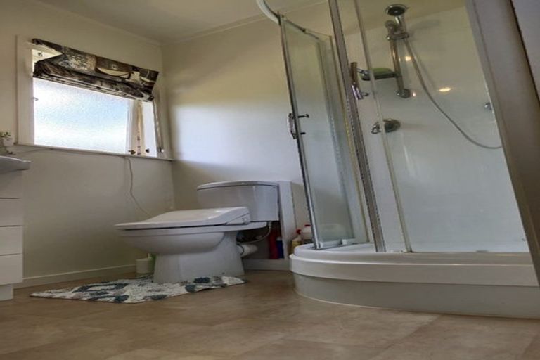 Photo of property in 3 Trust Place, Sunnyhills, Auckland, 2010