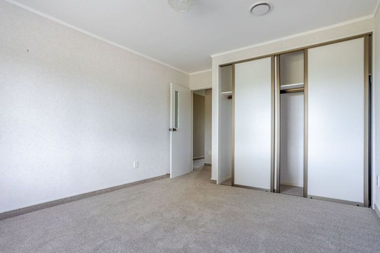 Photo of property in 208 Adelaide Road, Dannevirke, 4930