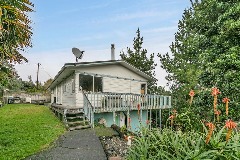 Photo of property in 2b Mcentee Road, Waitakere, Auckland, 0816