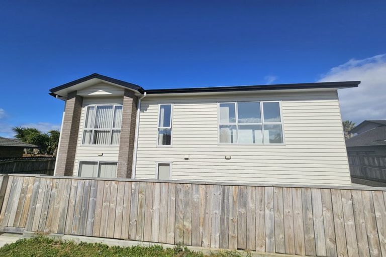 Photo of property in 5b Menen Place, Manurewa, Auckland, 2105