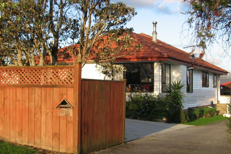 Photo of property in 2/34 Patons Road, Howick, Auckland, 2014