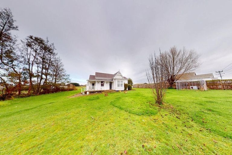 Photo of property in 215 Bridge Street, Bulls, 4818
