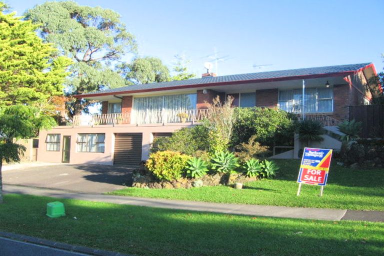 Photo of property in 2 The Boulevard, Sunnyhills, Auckland, 2010