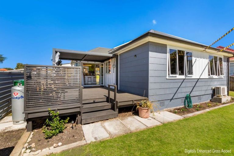 Photo of property in 39 Harper Street, Gonville, Whanganui, 4501