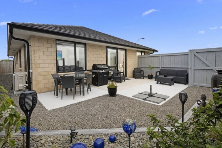 Photo of property in 12 Cupples Street, Papamoa Beach, Papamoa, 3118