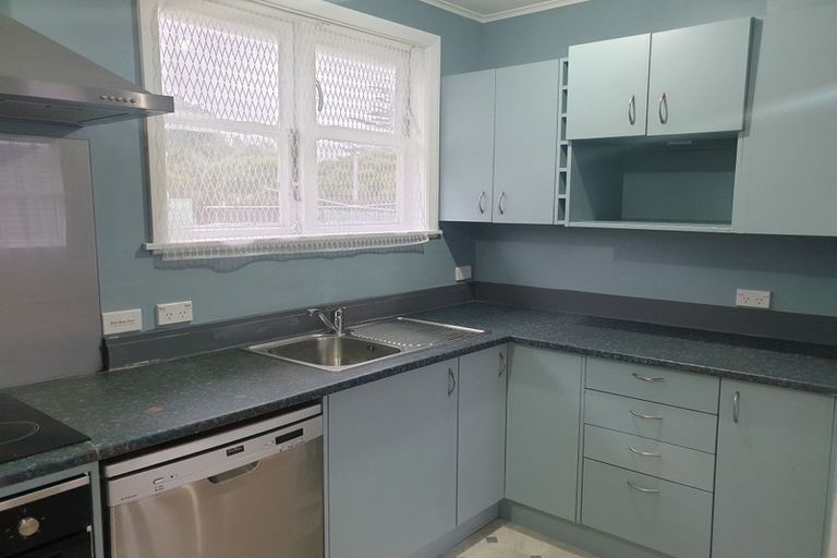 Photo of property in 19 Gear Terrace, Ranui, Porirua, 5024