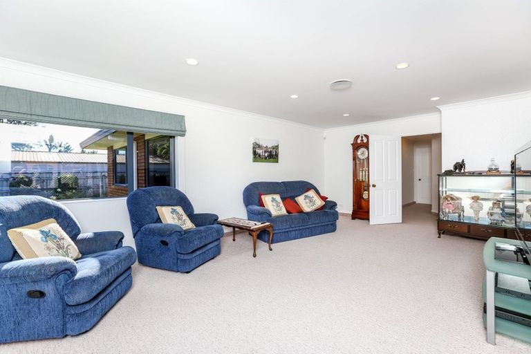 Photo of property in 8 Adam Lile Drive, Highlands Park, New Plymouth, 4312