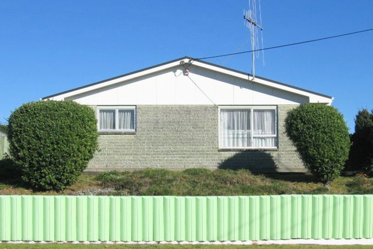 Photo of property in 29 Koromiko Street, Otaki Beach, Otaki, 5512