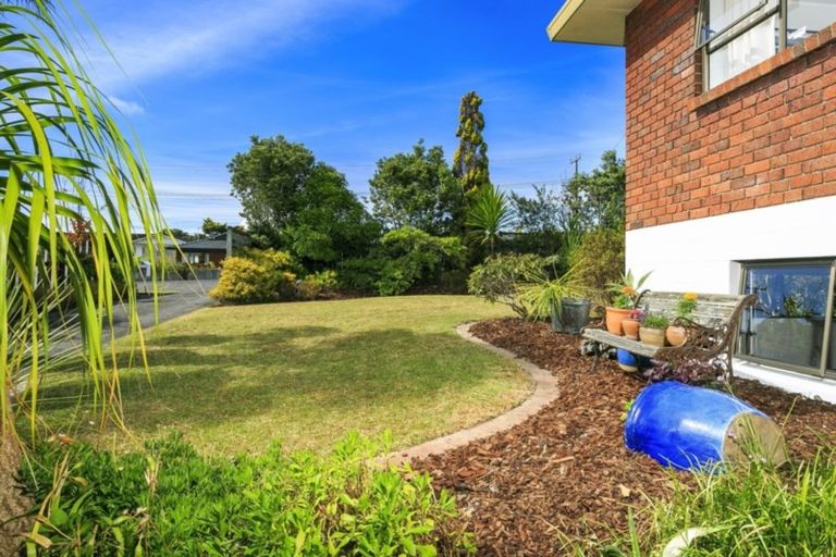 Photo of property in 1/16 Toroa Street, Torbay, Auckland, 0630