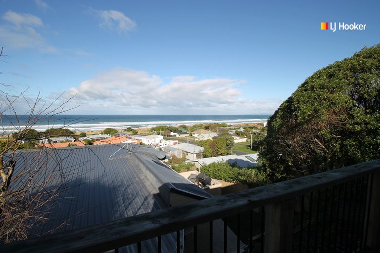 Photo of property in 31 Queen Street, Brighton, Dunedin, 9035