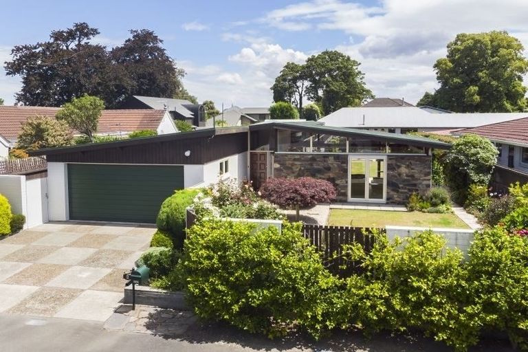 Photo of property in 4 Saint Winifreds Place, Bryndwr, Christchurch, 8052