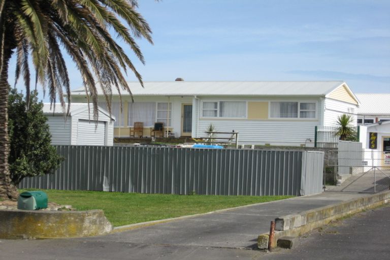 Photo of property in 7 Polson Street, Castlecliff, Whanganui, 4501