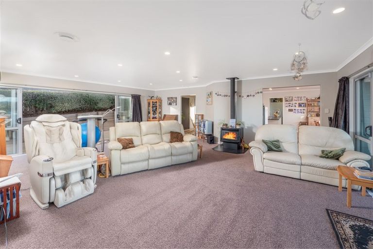 Photo of property in 5 Deeming Road, Okiato, Russell, 0272