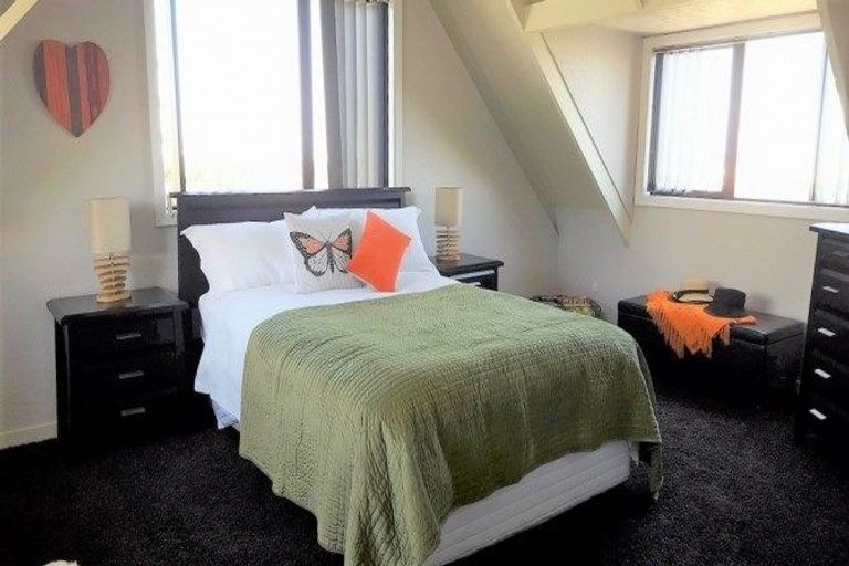 Photo of property in 112 Main South Road, Karoro, Greymouth, 7805