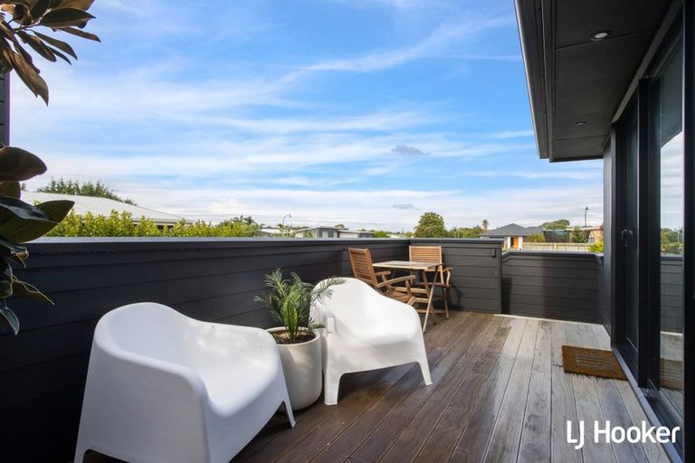 Photo of property in 24 Surfers Avenue, Waihi Beach, 3611