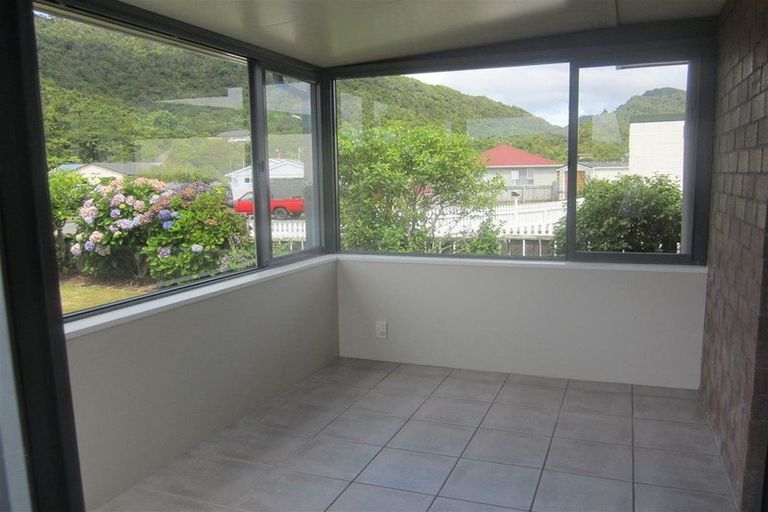 Photo of property in 6 Baillie Place, Cobden, Greymouth, 7802