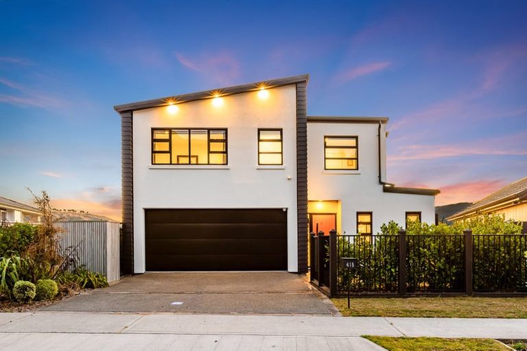 Photo of property in 41b Queen Charlotte Drive, Aotea, Porirua, 5024