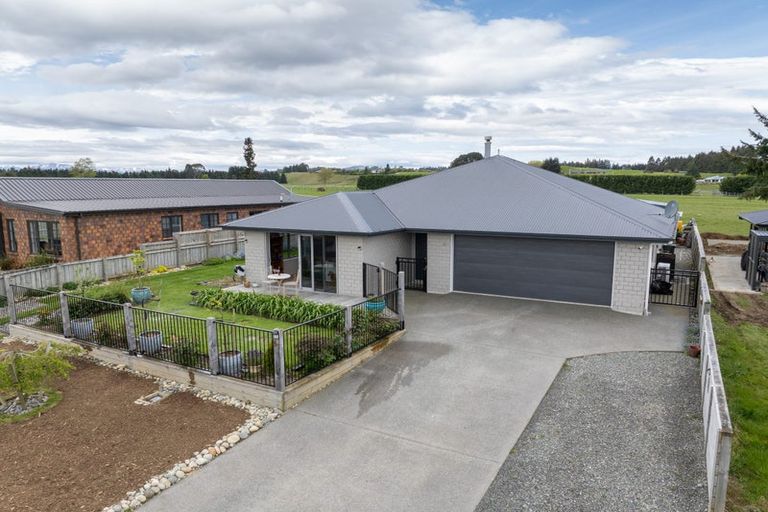 Photo of property in 61 Orbell Crescent, Te Anau, 9679