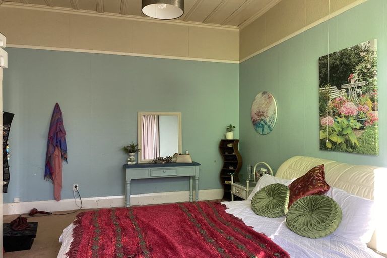 Photo of property in 18 Shoal Bay Road, Devonport, Auckland, 0624