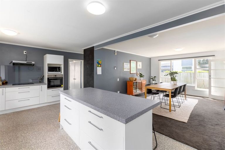 Photo of property in 24a Bowenvale Avenue, Cashmere, Christchurch, 8022