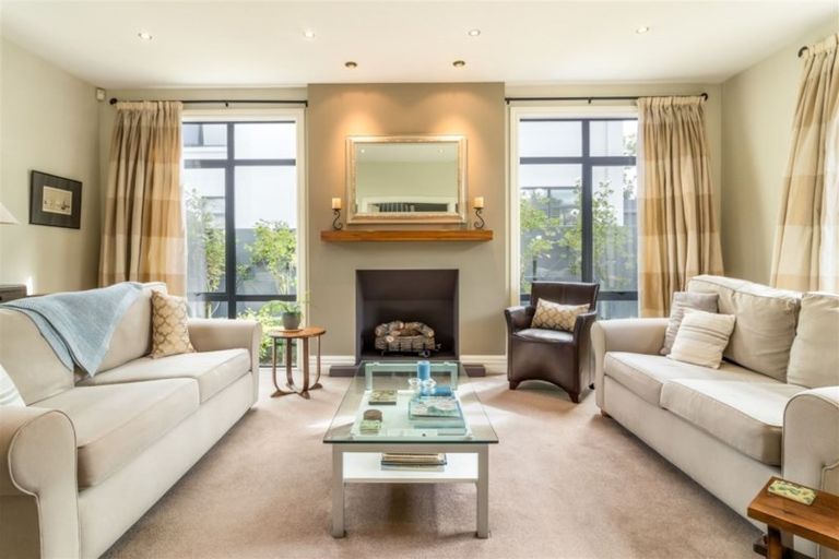 Photo of property in 57 Hawkesbury Avenue, St Albans, Christchurch, 8014