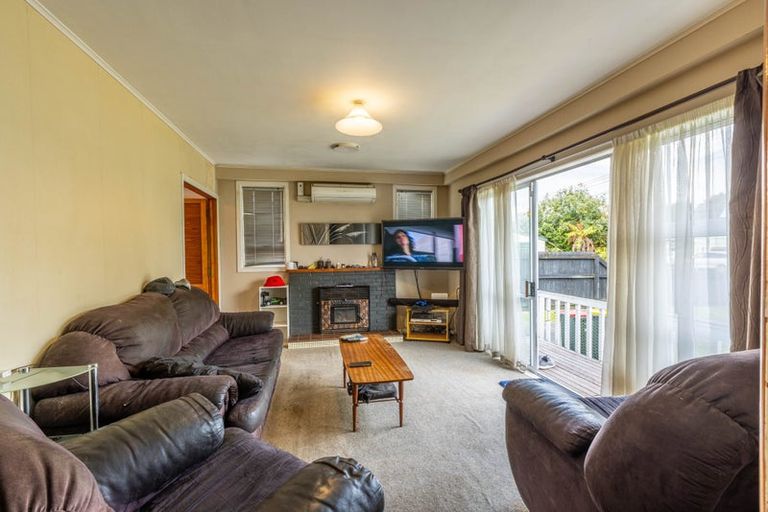 Photo of property in 48 Fernaig Street, Papakura, 2110
