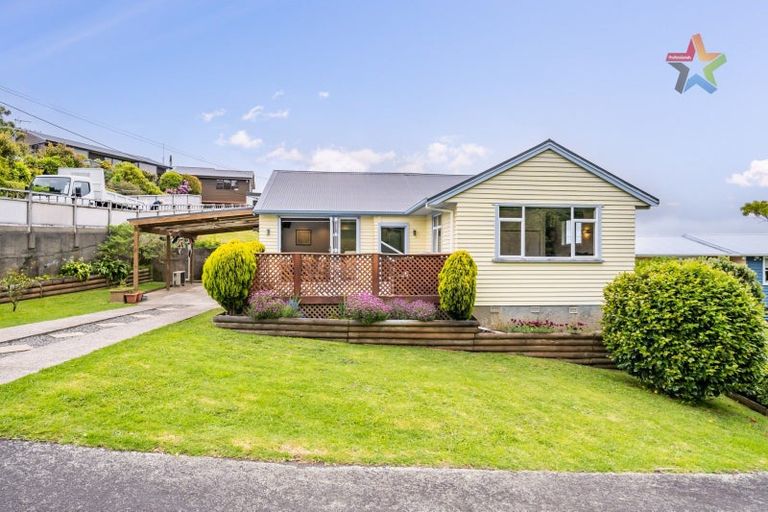 Photo of property in 1 Taku Matenga Grove, Korokoro, Lower Hutt, 5012