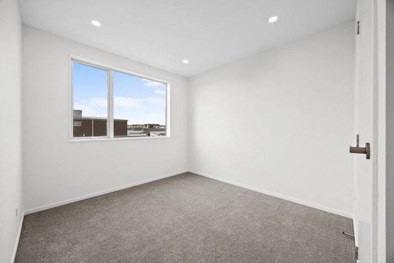 Photo of property in 32 Corporal Street, Papakura, 2110
