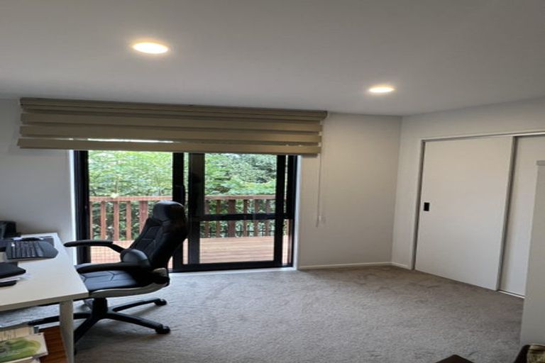 Photo of property in 1 Wyon Way, Flat Bush, Auckland, 2016