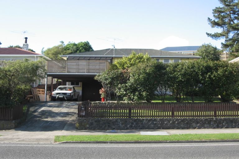 Photo of property in 124 Mungavin Avenue, Ranui, Porirua, 5024