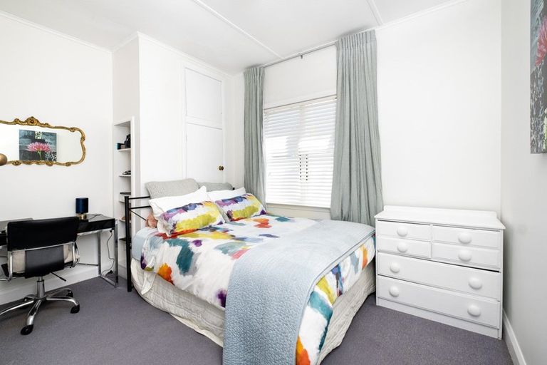 Photo of property in 170 Vigor Brown Street, Napier South, Napier, 4110