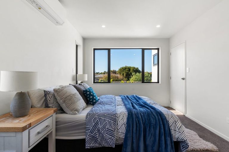 Photo of property in 16a Meadway, Sunnyhills, Auckland, 2010