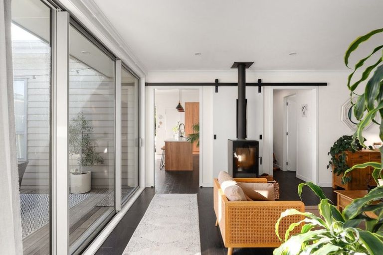 Photo of property in 35 Awatira Drive, Papamoa Beach, Papamoa, 3118