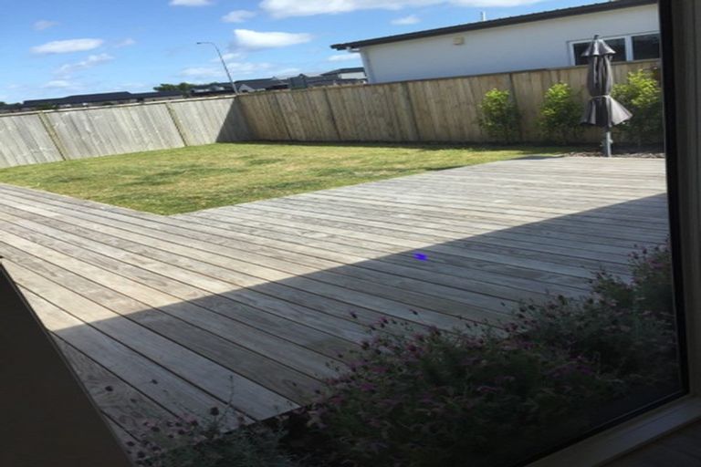 Photo of property in 128 Coast Boulevard, Papamoa Beach, Papamoa, 3118