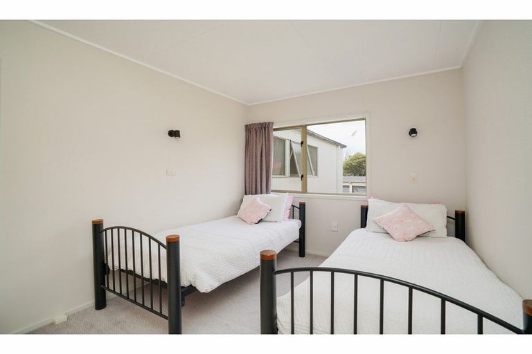 Photo of property in 52 Orwell Crescent, Newfield, Invercargill, 9812