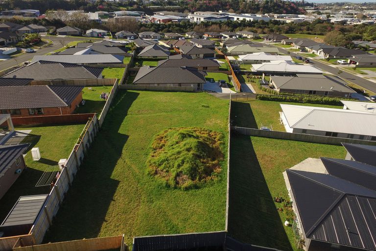 Photo of property in 27 Fairfax Crescent, Pyes Pa, Tauranga, 3112