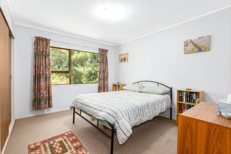 Photo of property in 23 Exploration Way, Whitby, Porirua, 5024