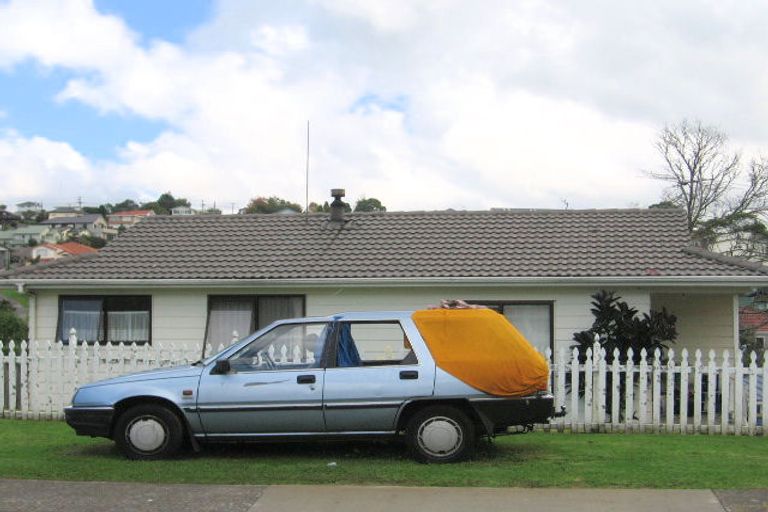 Photo of property in 73 Brunner Road, Glen Eden, Auckland, 0602