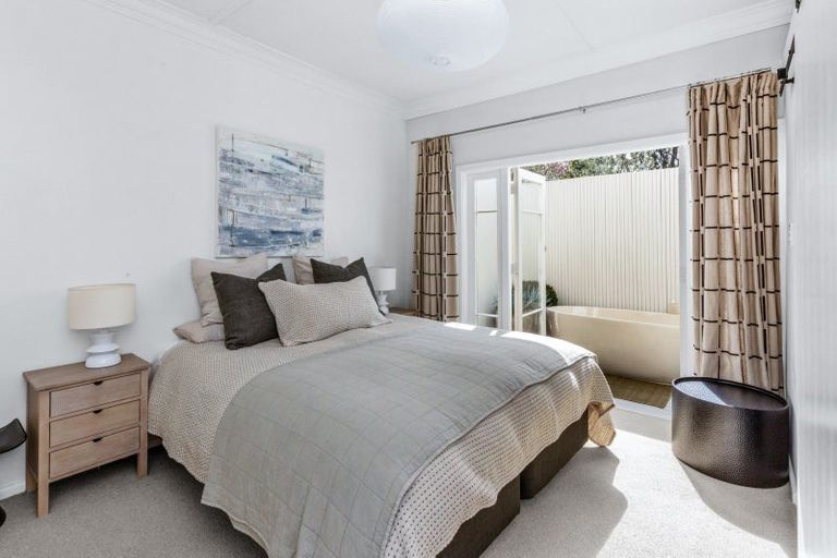 Photo of property in 113a Chaucer Road, Hospital Hill, Napier, 4110